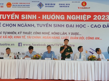 Tư vấn tuyển sinh tại TP cần Thơ sáng 5/3.