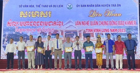 Qua các tiết mục sẽ phát hiện các hạt nhân trong phong trào văn nghệ quần chúng.