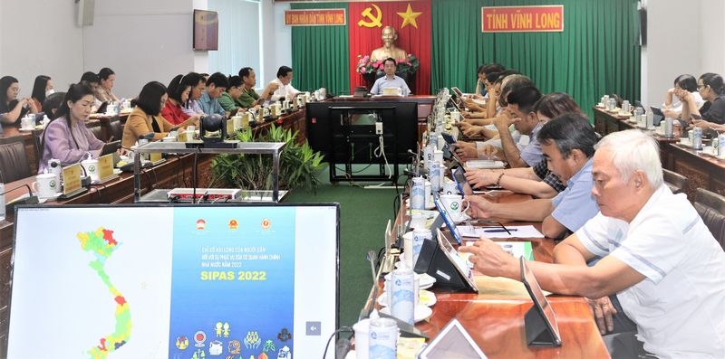 Các đại biểu tham dự phiên họp tại điểm cầu tỉnh Vĩnh Long.