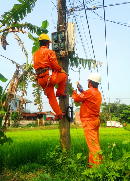 Hệ thống điện của xã đảm bảo tiêu chuẩn kỹ thuật ngành điện, có 3.208 hộ sử dụng điện đảm bảo an toàn, tin cậy, đạt gần 99,2% (quy định >90%).