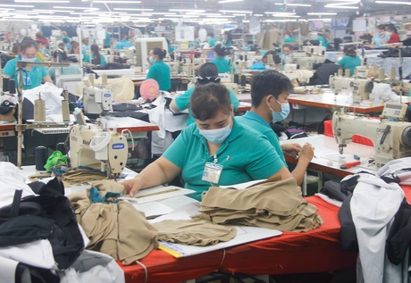 Hiện Bo Hsing có hàng ngàn công nhân đang làm việc.