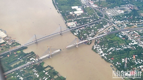 Cầu Mỹ Thuận 2 nhìn từ trên không.