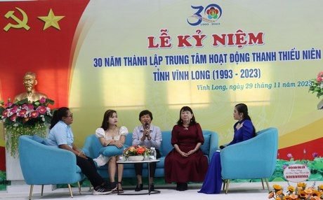 Tọa đàm “30 năm- nơi ươm mầm tuổi thơ”.